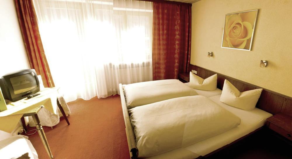 Garni Hotel Stockacher Hof 바흐 객실 사진